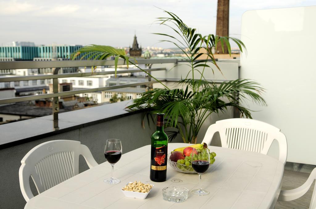Vn17 Apartments Prag Rum bild
